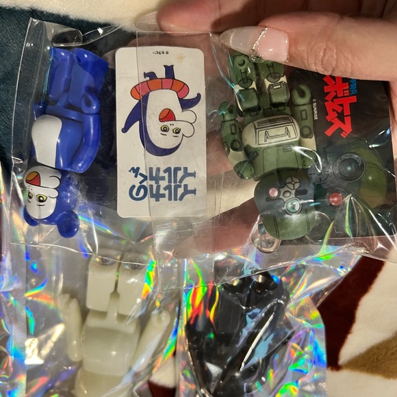 Colorful Bear Keychain Set - Picture 4 of 6